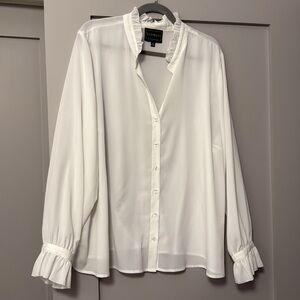 ELOQUII White ruffle collar sleeve blouse